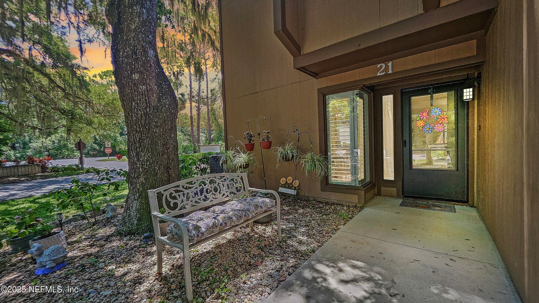 21 MID PINES Circle, Palm Coast, FL 32137