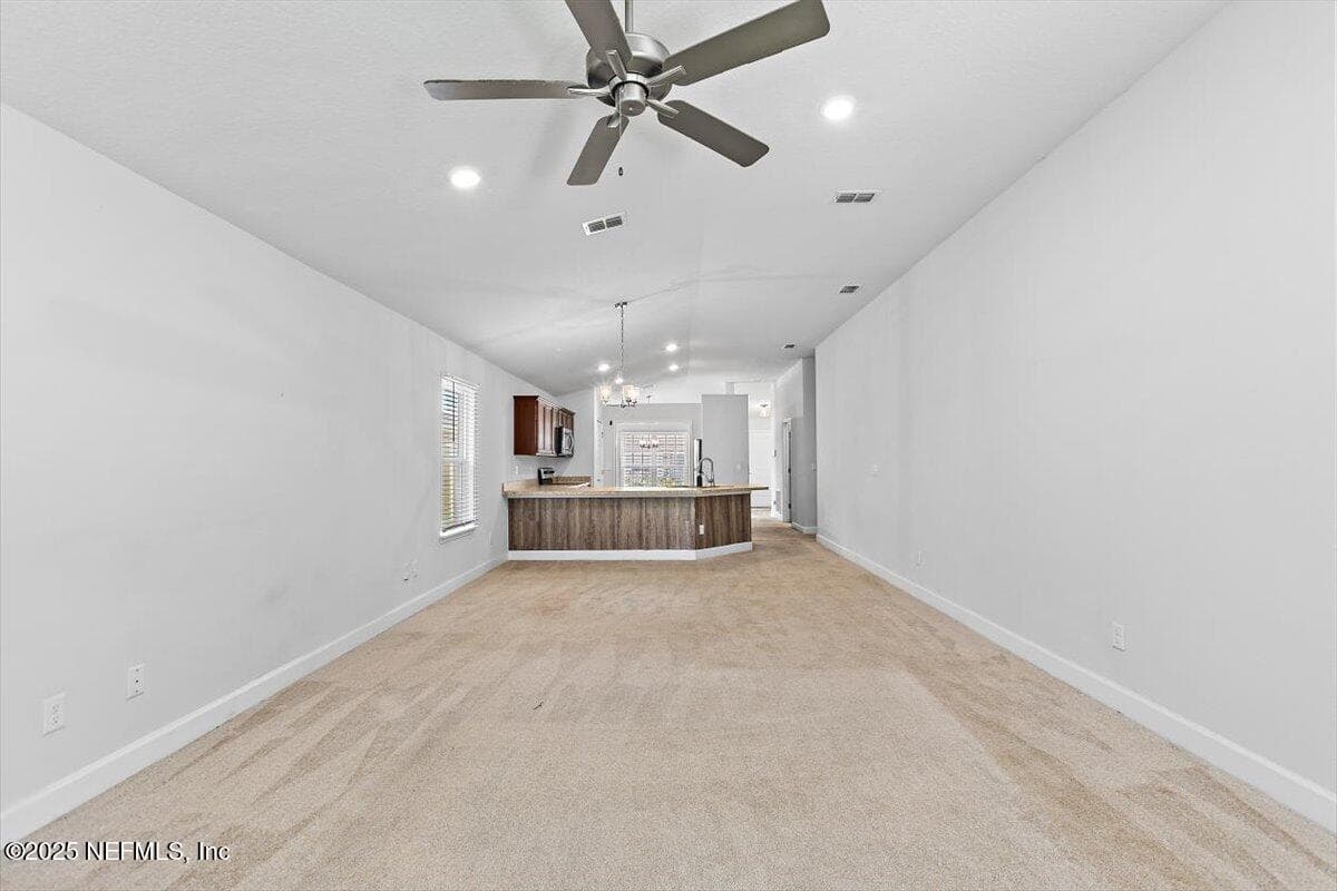 8088 BELSAY Circle, Jacksonville, FL 32219 3