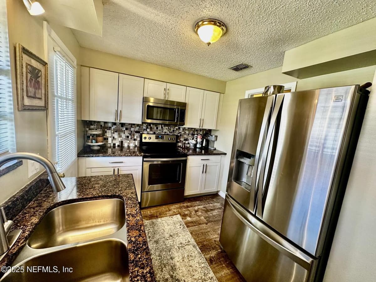 1540 EL PRADO Road 3, Jacksonville, FL 32216 2