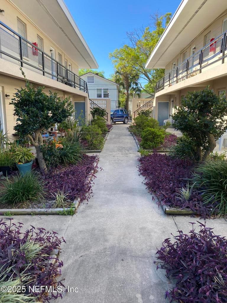 916 & 924 CHILDREN Way, Jacksonville, FL 32207 2