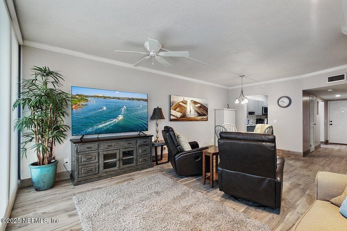 601 1ST Street 4H, Jacksonville Beach, FL 32250 3