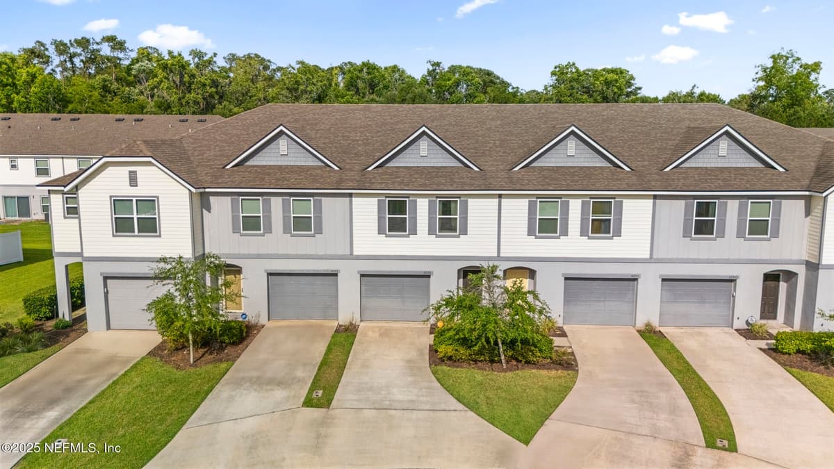 10553 MADRONE COVE Court 46, Jacksonville, FL 32218 2