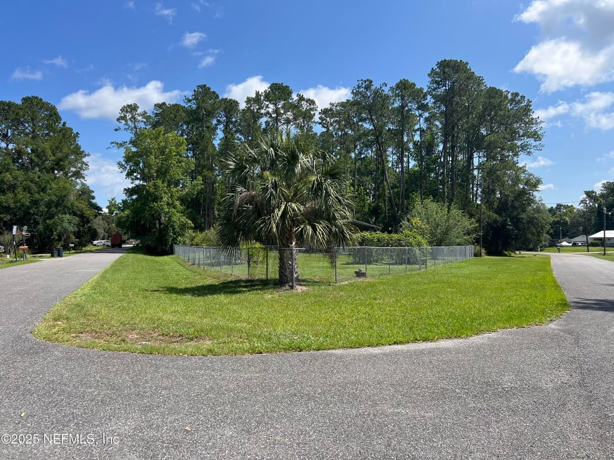 112 PARK Drive, Satsuma, FL 32189 2