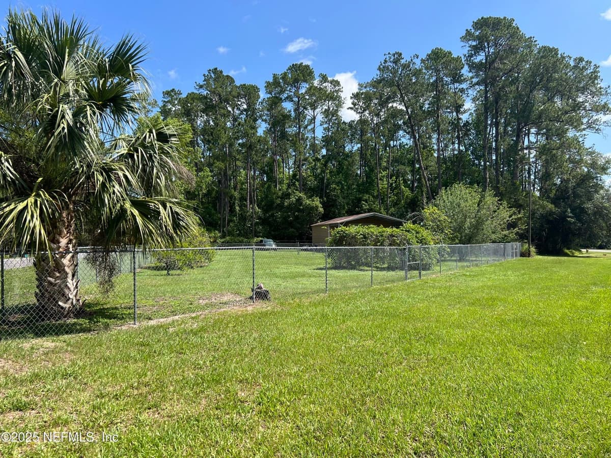 112 PARK Drive, Satsuma, FL 32189 3