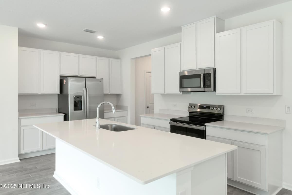 6030 ORACLE Court, Jacksonville, FL 32205 3