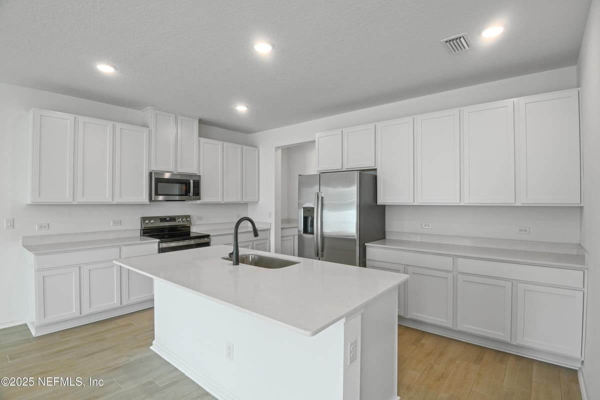 6023 ORACLE Court, Jacksonville, FL 32205 3