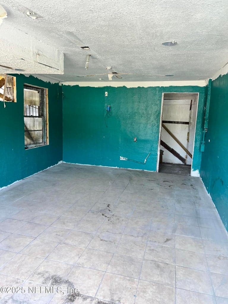 2905 MONCRIEF Road, Jacksonville, FL 32209 3
