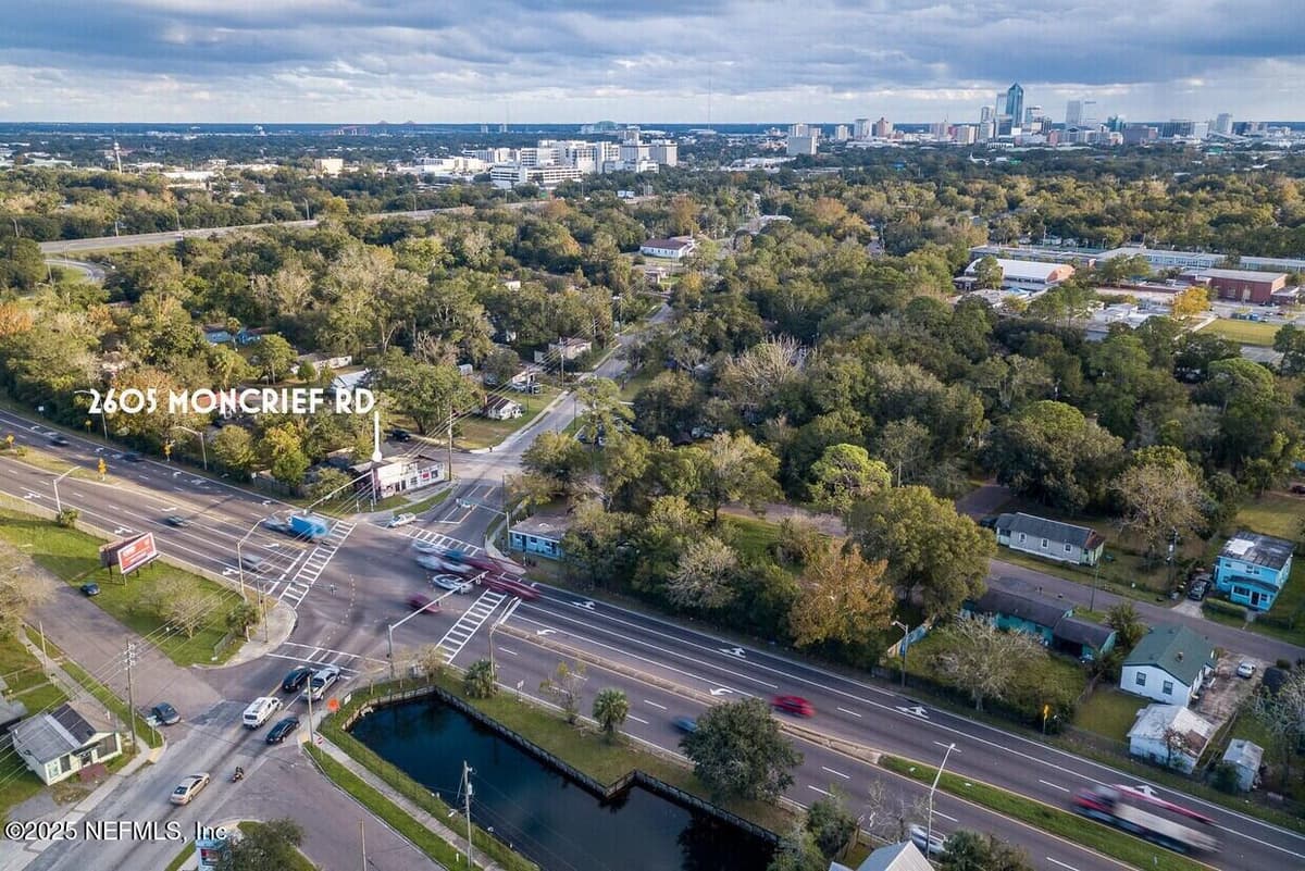 2905 MONCRIEF Road, Jacksonville, FL 32209 2