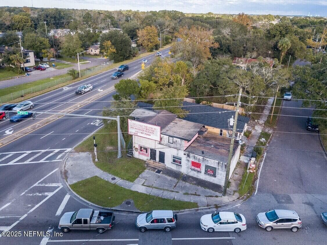 2905 MONCRIEF Road, Jacksonville, FL 32209