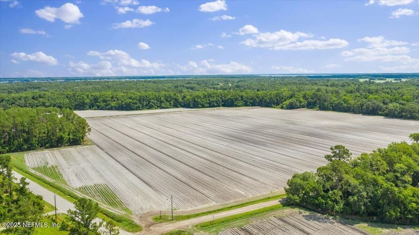 233 E RIVER Road, East Palatka, FL 32131