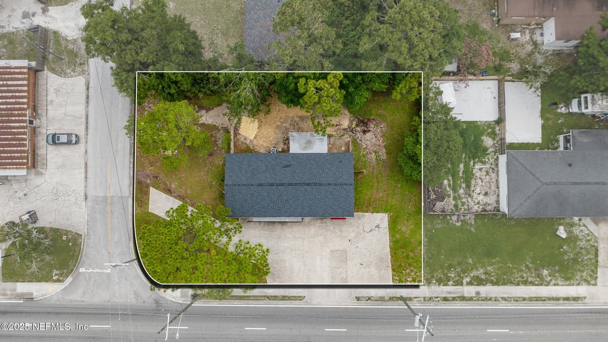 7120 MERRILL Road, Jacksonville, FL 32277 3