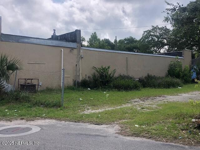 1492 KINGS Road, Jacksonville, FL 32209 2