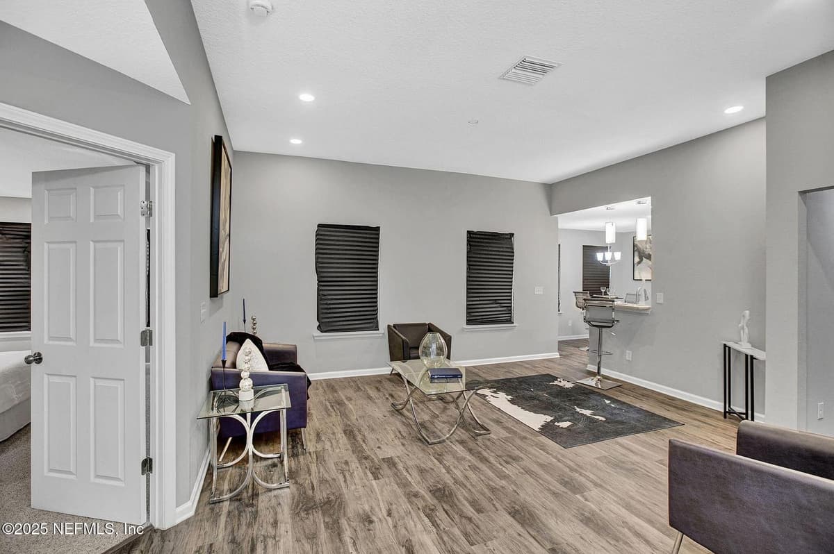 7442 RICHARDSON Road, Jacksonville, FL 32209 2
