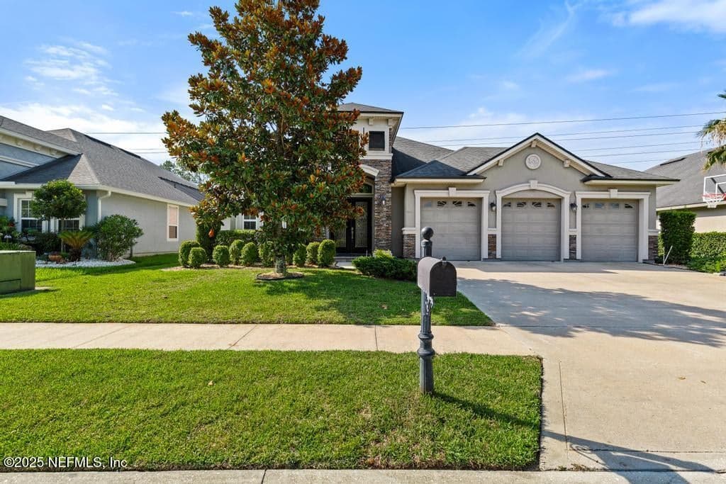 180 ELLSWORTH Circle, St. Johns, FL 32259 3