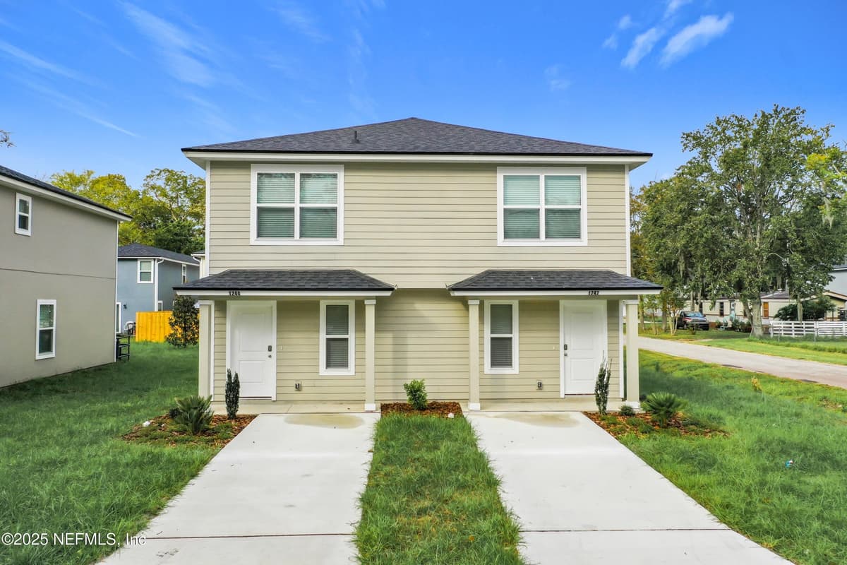 1242 MULL Street, Jacksonville, FL 32205 2