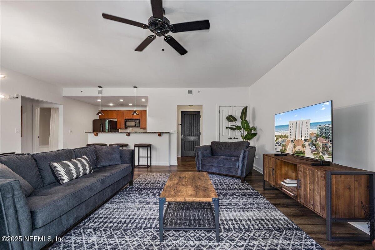 945 REGISTRY Boulevard 211, St. Augustine, FL 32092 3