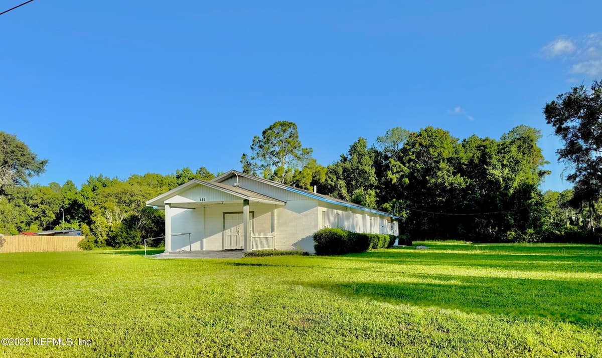 101 SESAME Street, Palatka, FL 32177 3