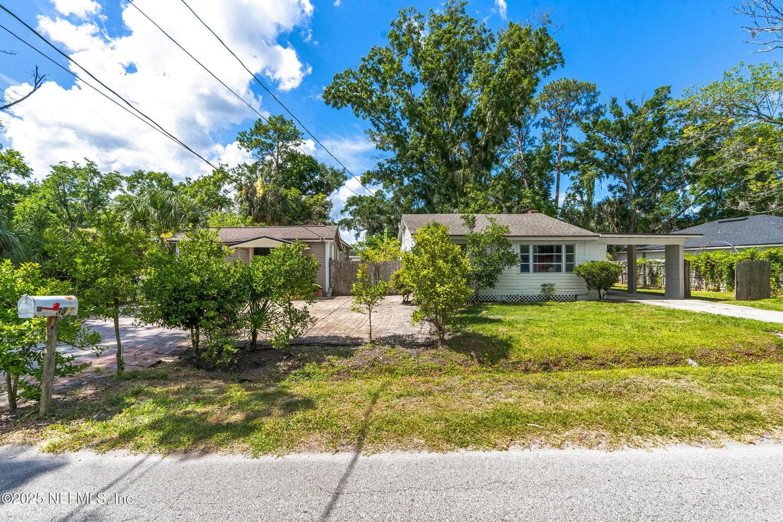 3840 ADIROLF Road, Jacksonville, FL 32207