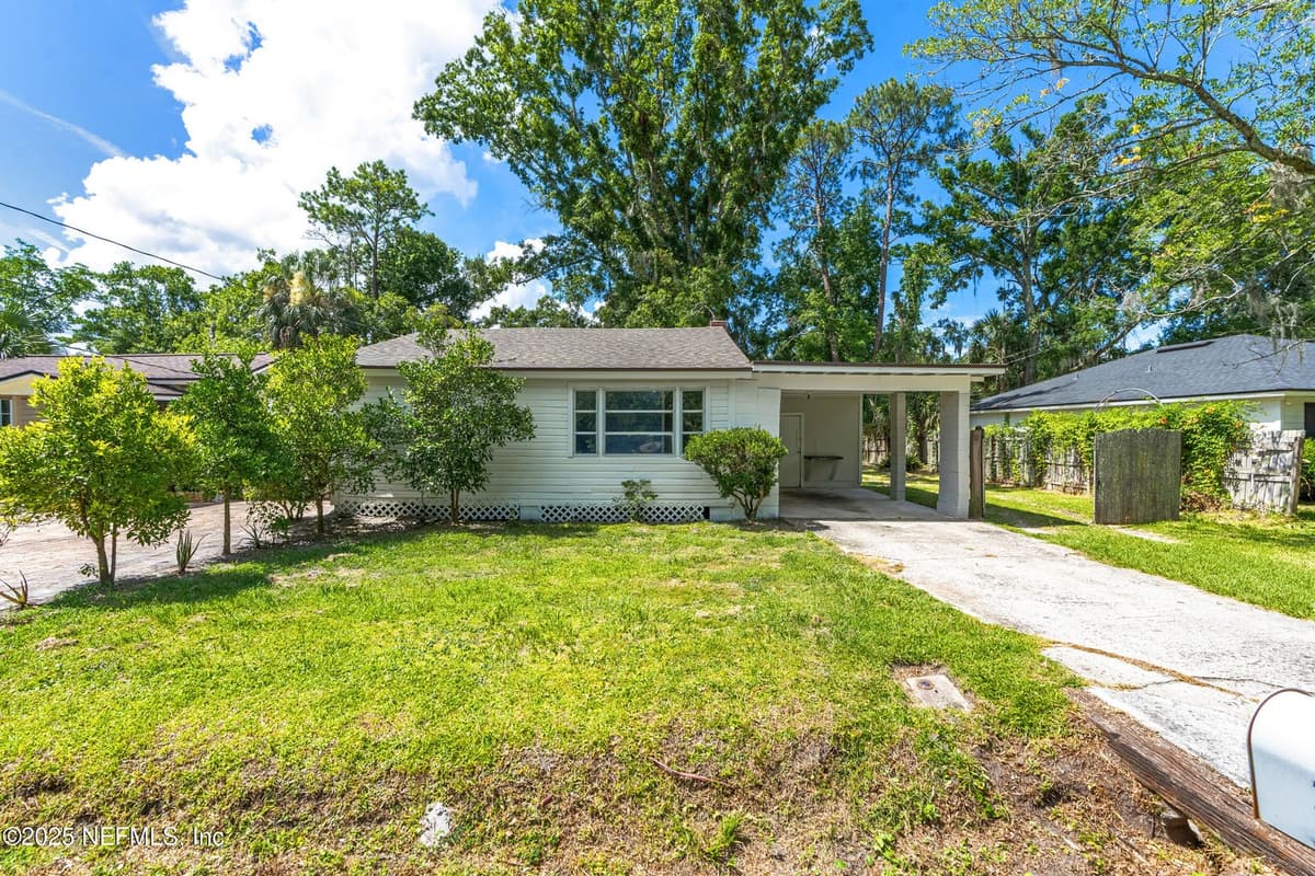 3840 ADIROLF Road, Jacksonville, FL 32207 2