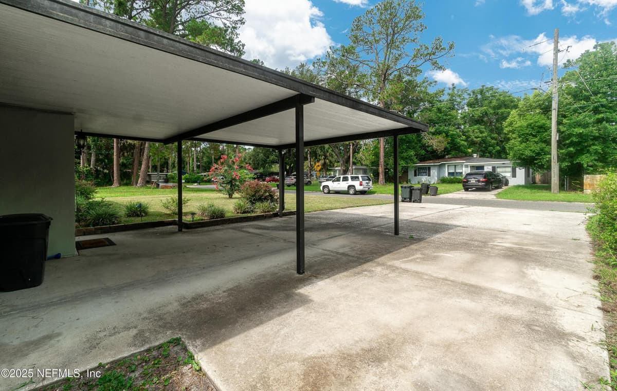 5110 JANICE Circle E, Jacksonville, FL 32210 2