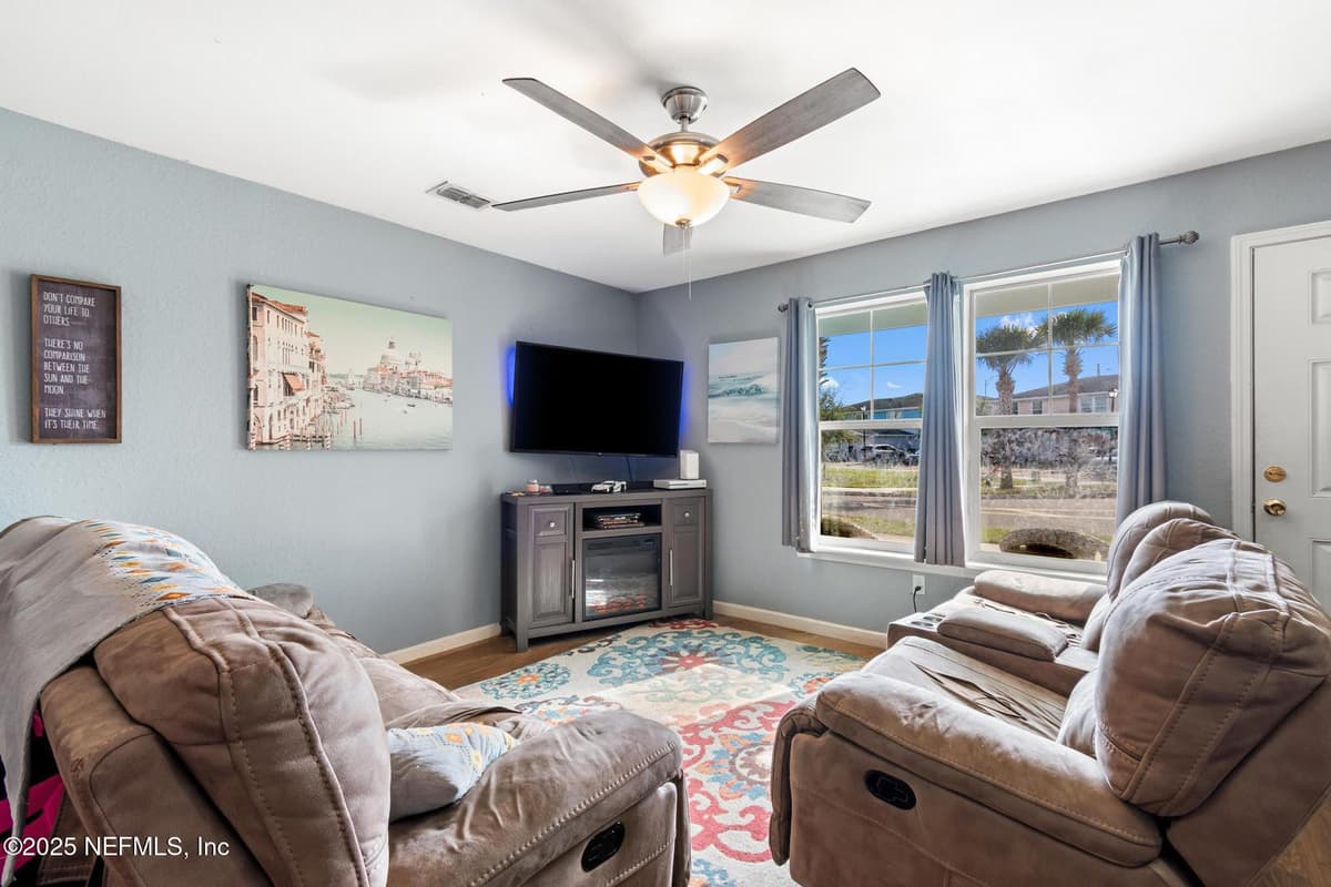 113 OCEANGATE Drive, Atlantic Beach, FL 32233 2
