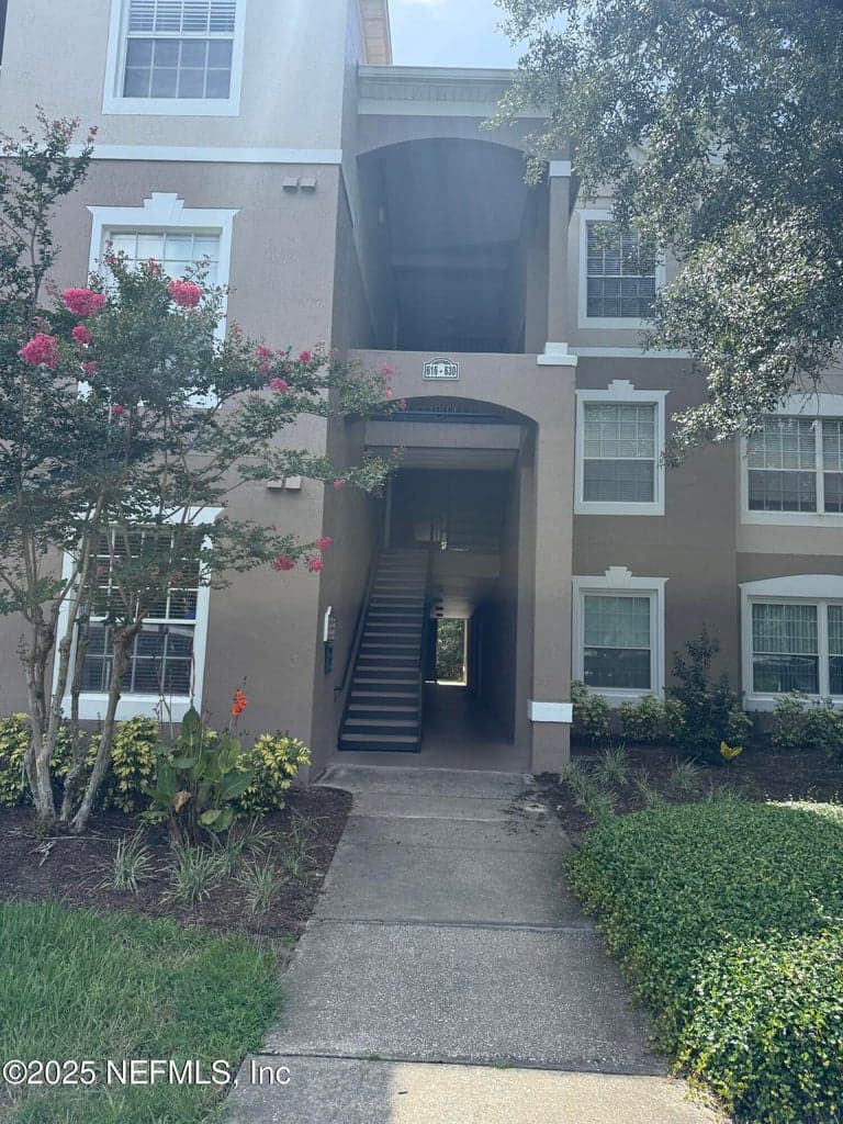 10550 BAYMEADOWS Road 628, Jacksonville, FL 32256 2