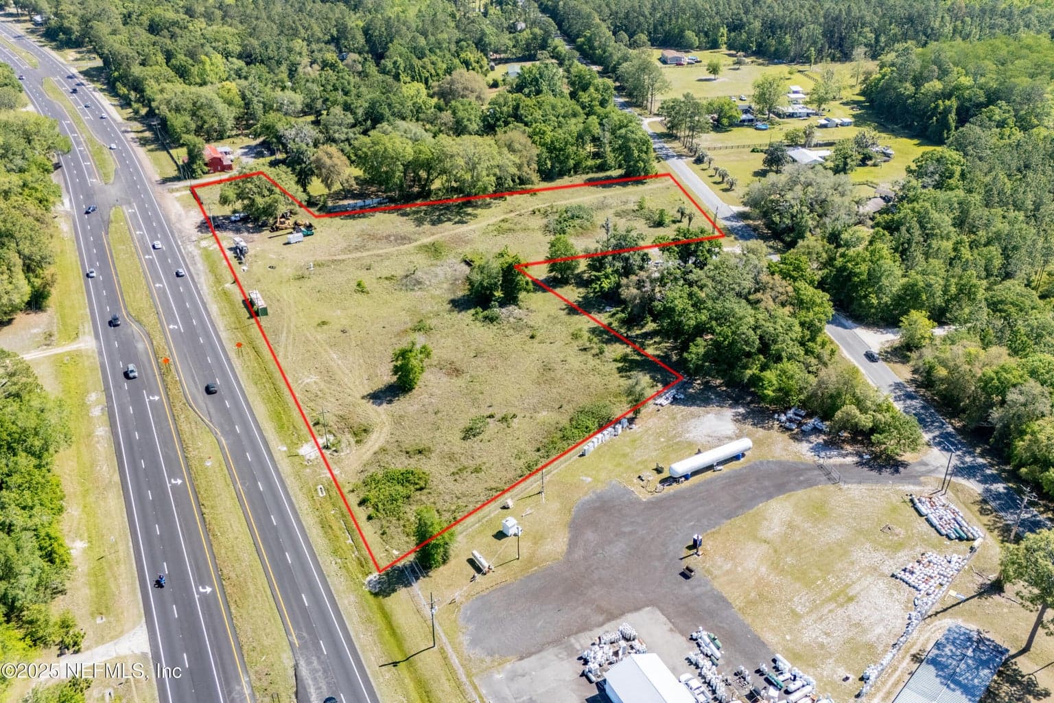 9627 US HIGHWAY 301, Hampton, FL 32044