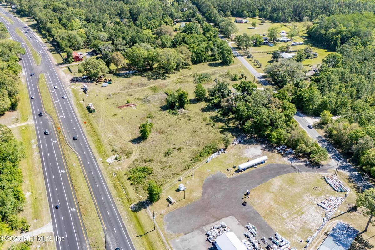9627 US HIGHWAY 301, Hampton, FL 32044 2