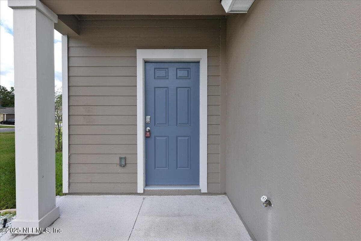 8455 CAPE FOX Drive, Jacksonville, FL 32222 3