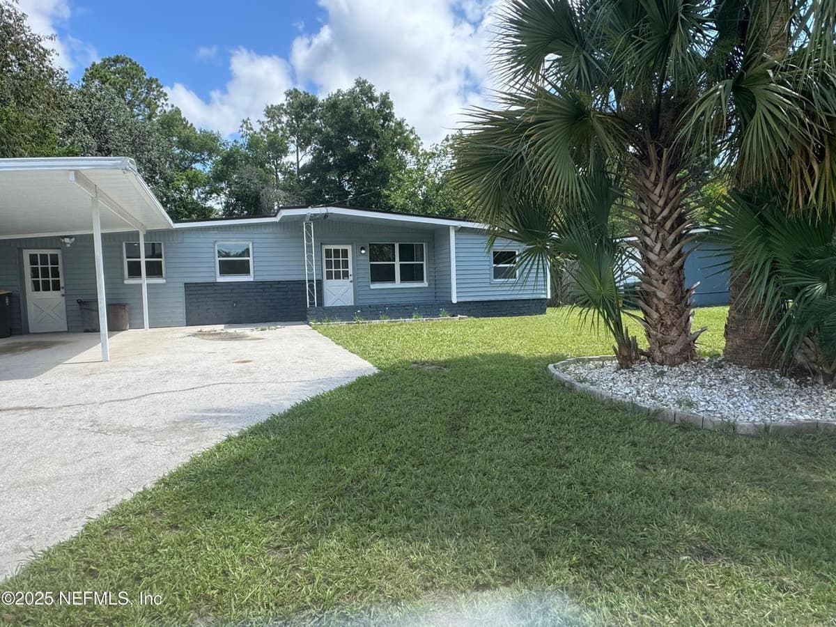 8023 CHATEAU Drive S, Jacksonville, FL 32221 2
