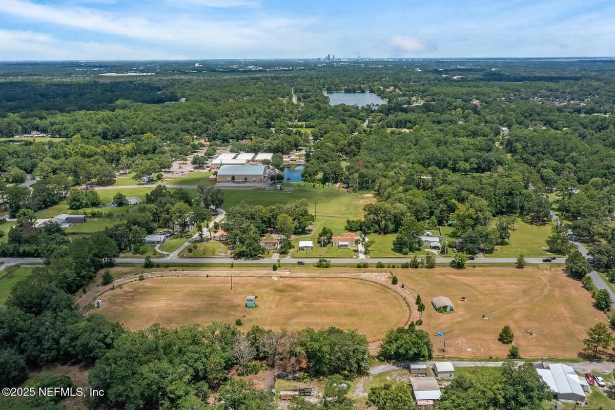 714 JONES Road, Jacksonville, FL 32220 2