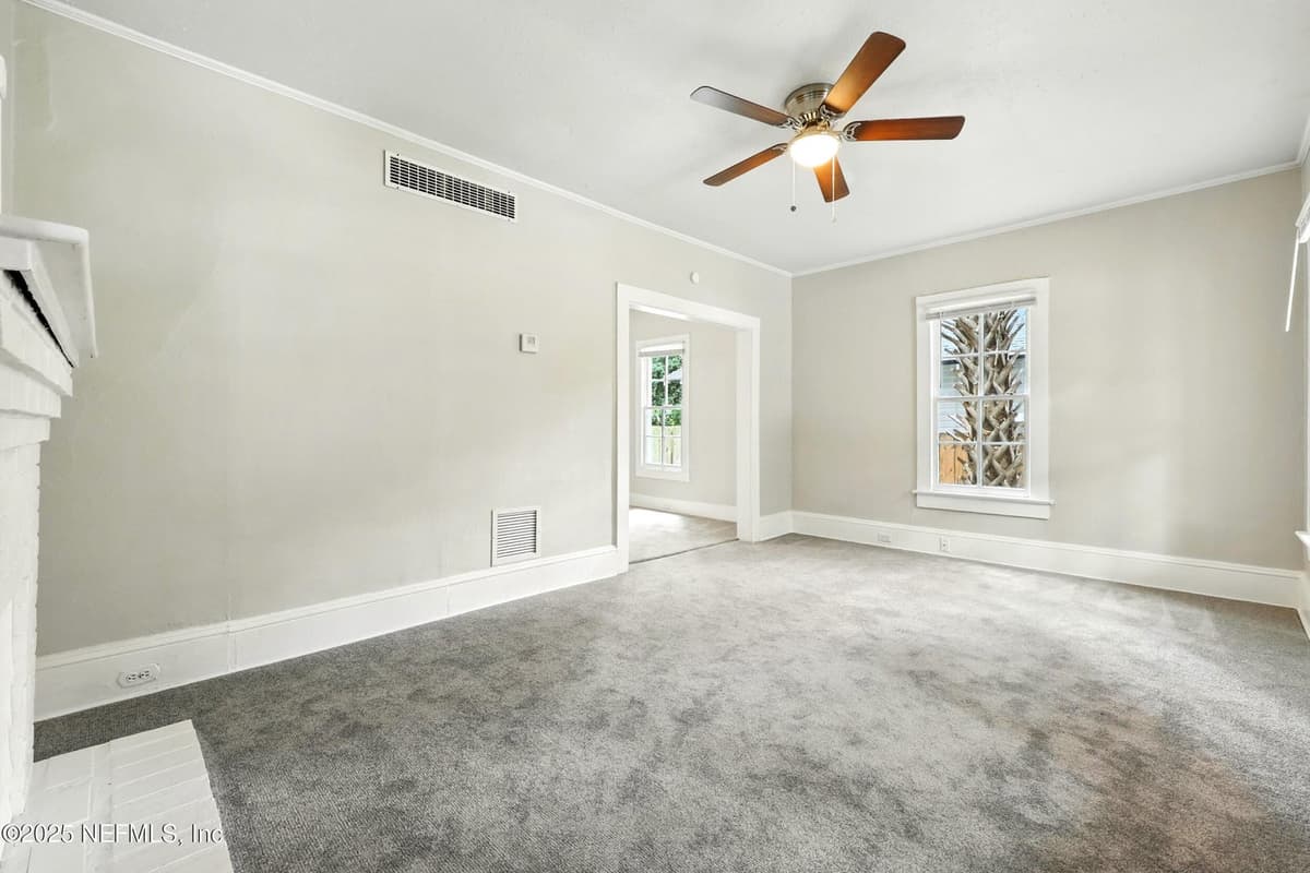 2858 DOWNING Street, Jacksonville, FL 32205 3