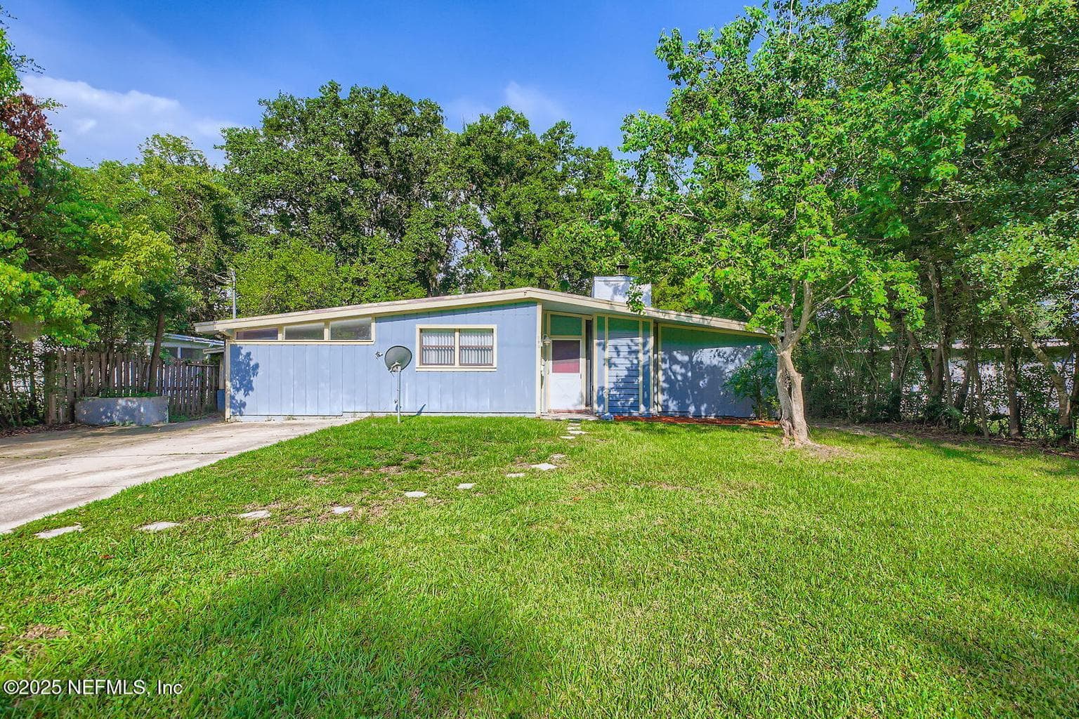 794 LA MARCHE Drive, Jacksonville, FL 32205