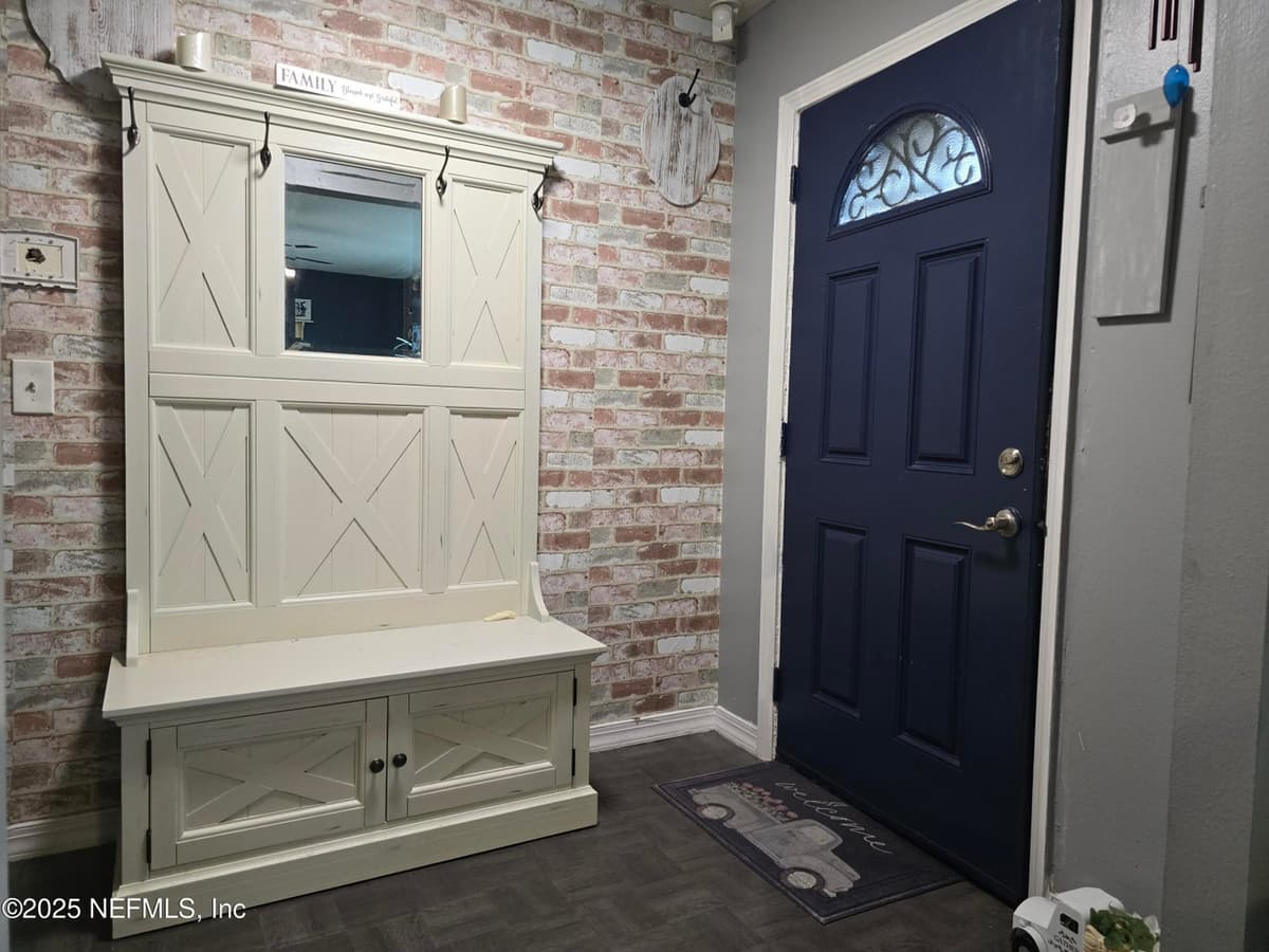 6051 FOXFIRE Court, Jacksonville, FL 32244 2
