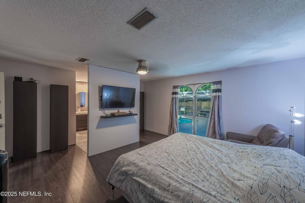 11515 SEDGEMOORE Drive E, Jacksonville, FL 32223 2