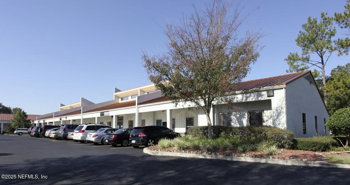 2120 CORPORATE SQUARE Boulevard 18, Jacksonville, FL 32216 2