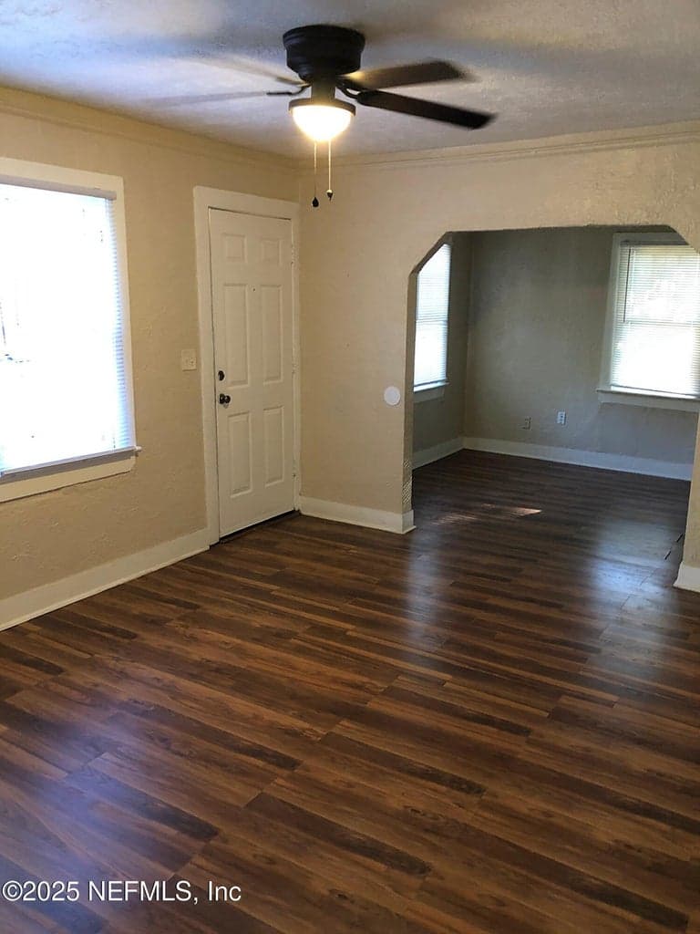 1348 W 14TH Street, Jacksonville, FL 32209 2