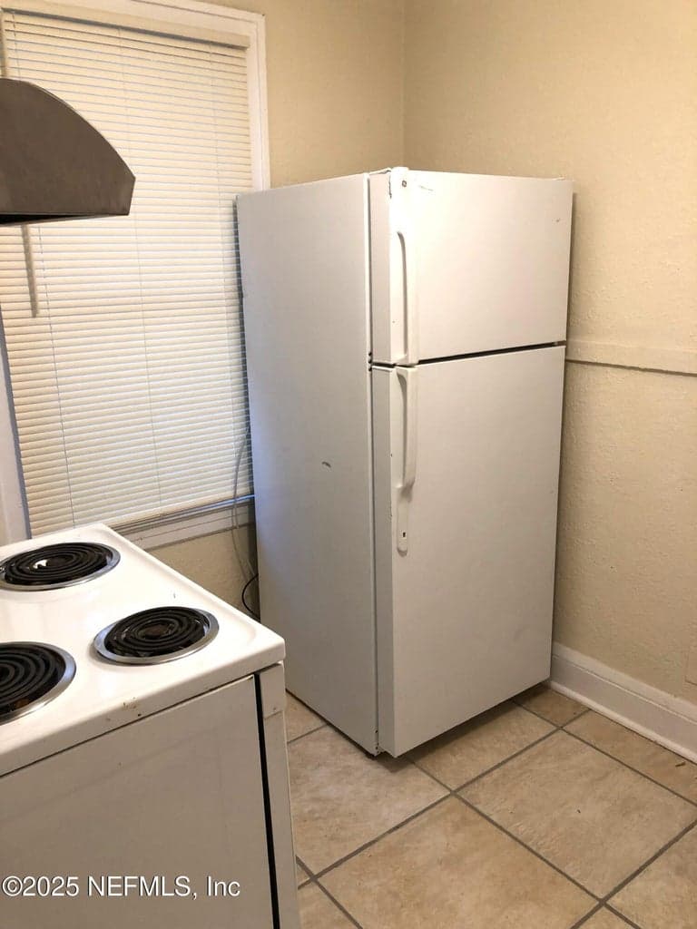 2126 SPIRES Avenue, Jacksonville, FL 32209 3