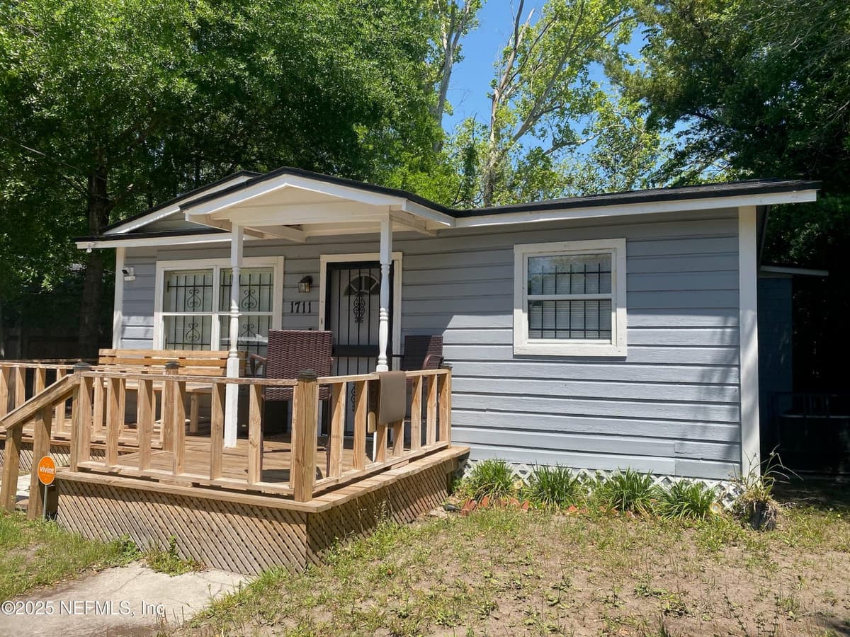 1711 W 27TH Street, Jacksonville, FL 32209 2