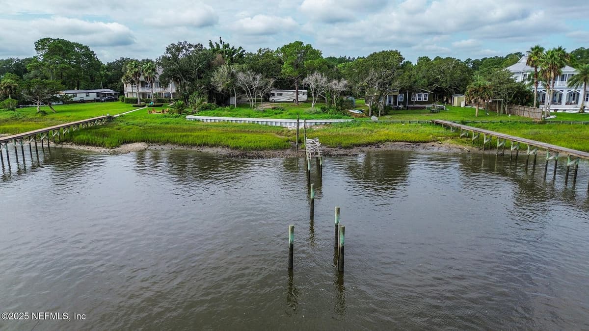 16219 SHELLCRACKER Road, Jacksonville, FL 32226 3