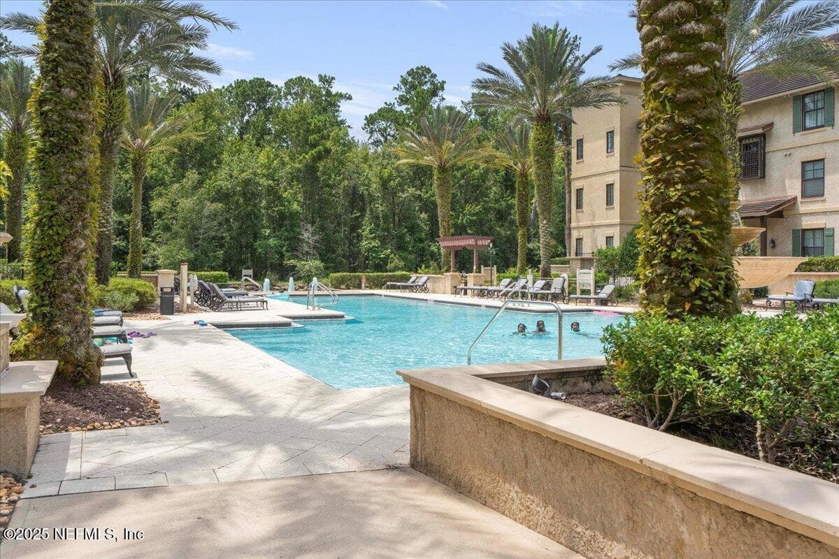 955 REGISTRY Boulevard 302, St. Augustine, FL 32092 2