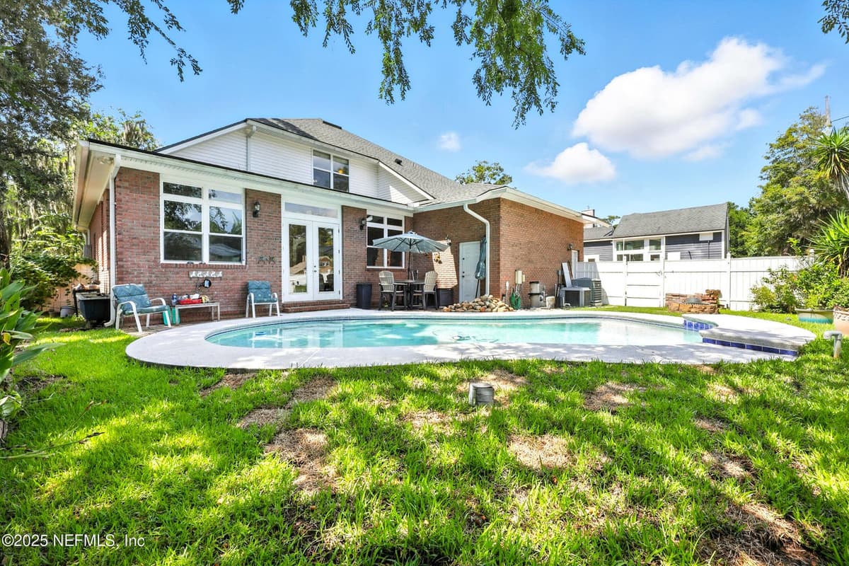 1833 KINGS Court, Jacksonville Beach, FL 32250 2