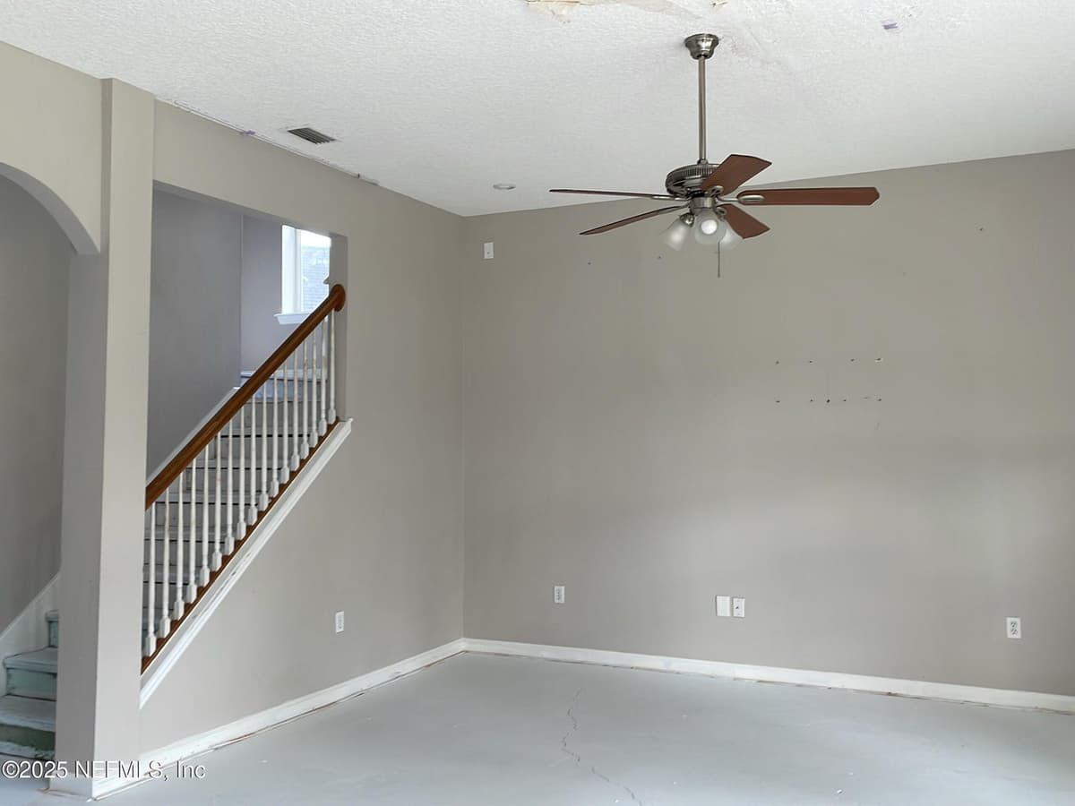 9286 SHARNBROOK Lane, Jacksonville, FL 32244 2