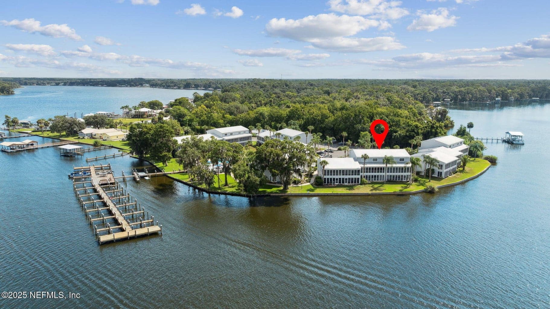125 RIVER BEND Place BLD. D, Welaka, FL 32193