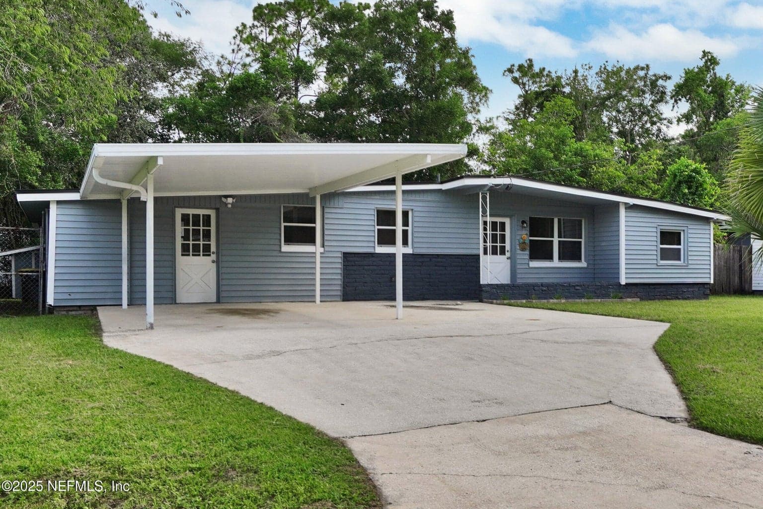 8023 CHATEAU Drive S, Jacksonville, FL 32221