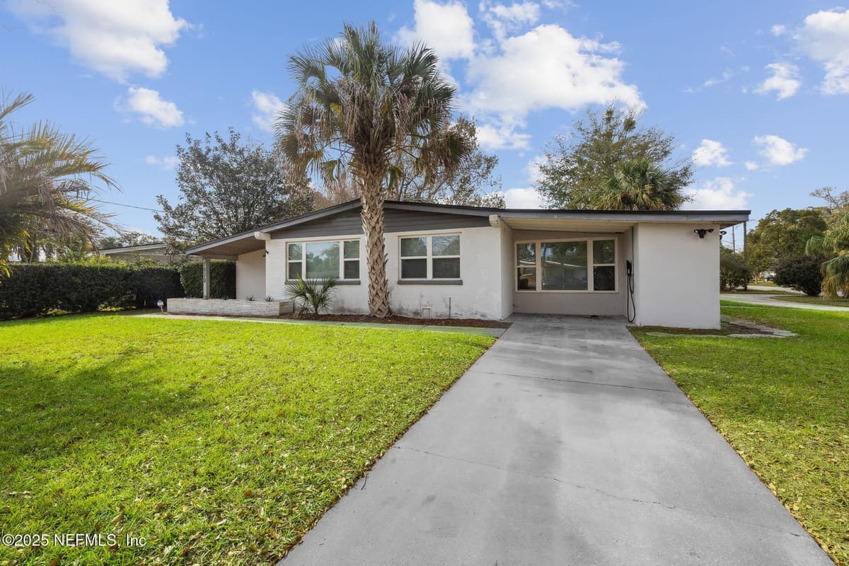 7810 NAPO Drive, Jacksonville, FL 32217 3