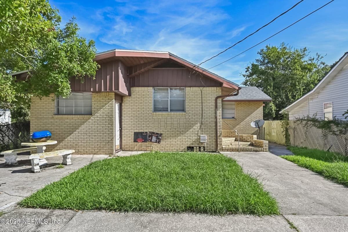 5635 ATLEE Avenue, Jacksonville, FL 32205 3
