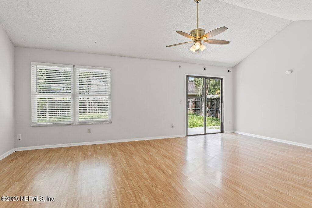 2405 BLUFFTON Drive W, Jacksonville, FL 32224 3