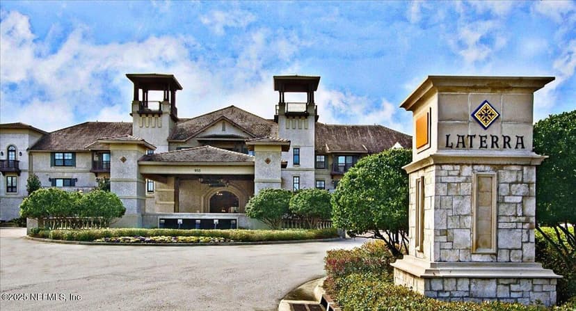 945 REGISTRY Boulevard 302, St. Augustine, FL 32092