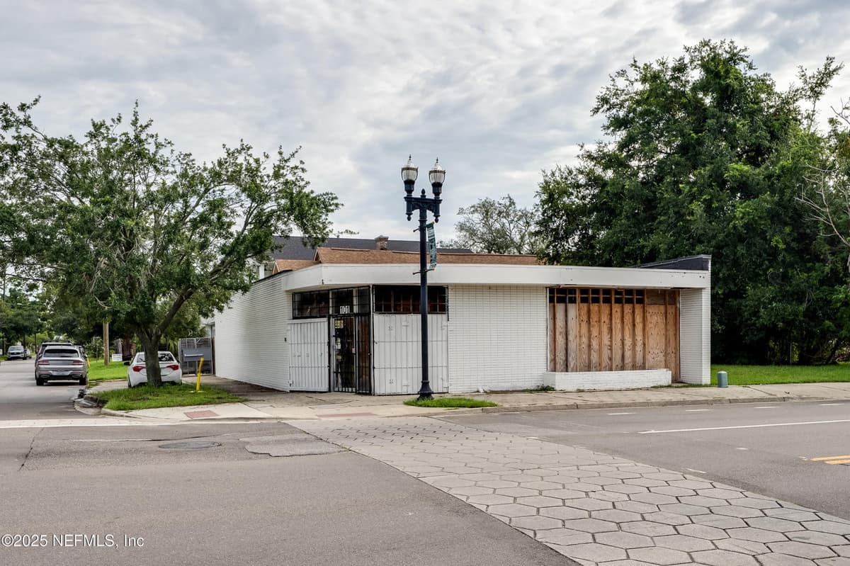 101 E 8TH Street, Jacksonville, FL 32206 2